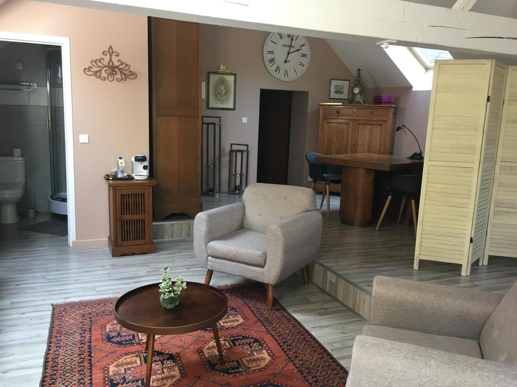Logis Hotel-Restaurant - Le Moulin D'Artres Bagian luar foto