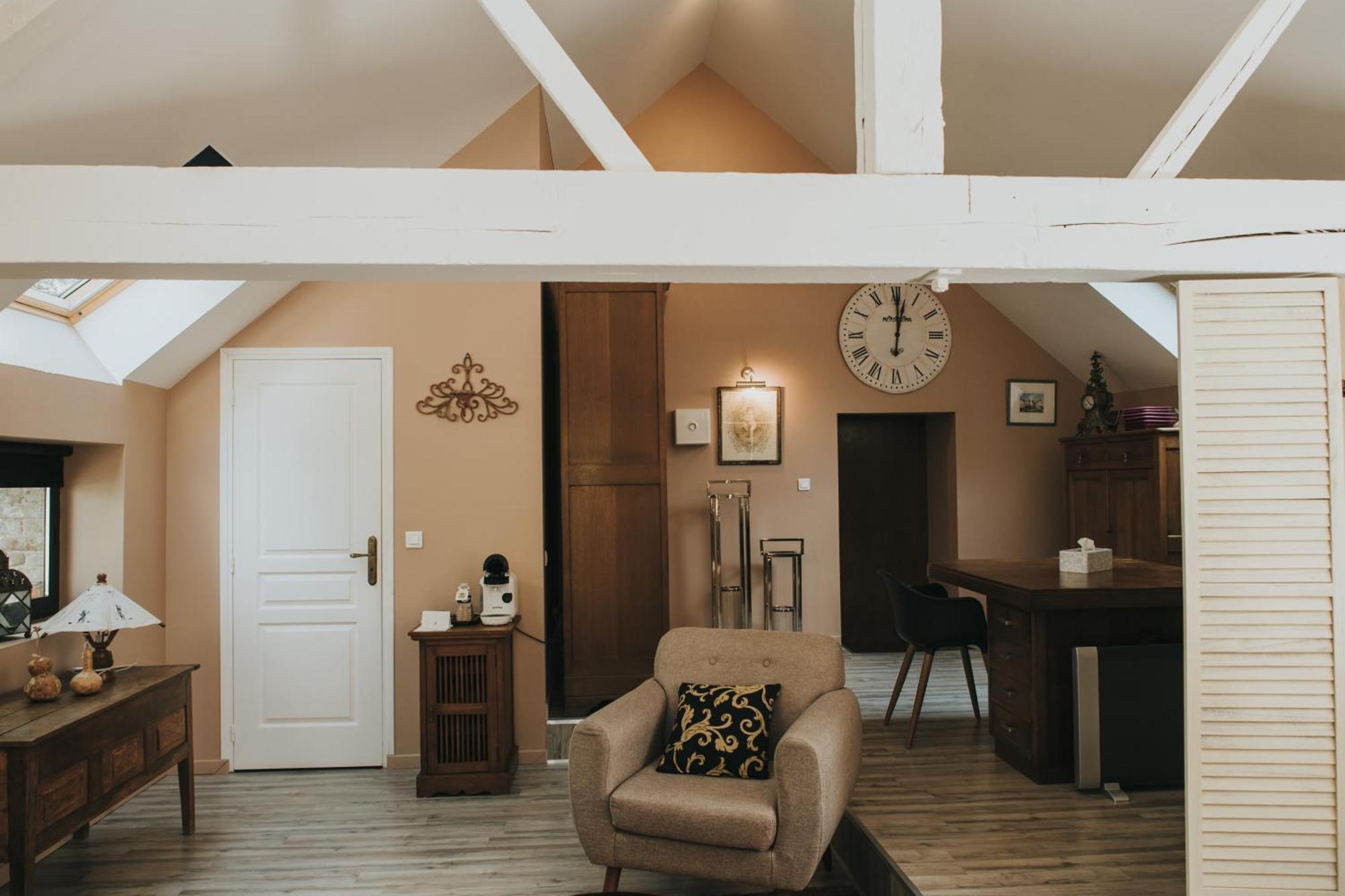 Logis Hotel-Restaurant - Le Moulin D'Artres Bagian luar foto